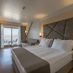 Altin Yunus & - Resort Cesme