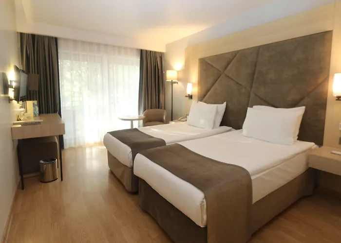 Altin Yunus & - Resort