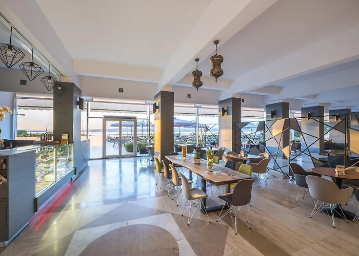 Altin Yunus & - Resort 5*